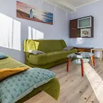 Apartment 3 Bedroom In *