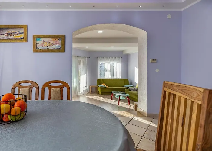 3 Bedroom In *