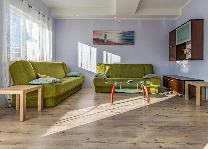 3 Bedroom In Апартаменты *