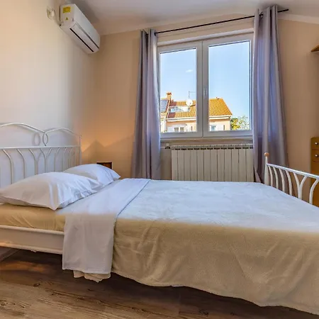3 Bedroom Beautiful In Pula